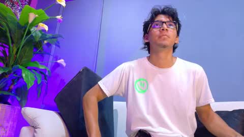 Snapshot of kane_del_toro chatting on November 4, 1:32 pm kane_del_toro online show from November 4, 1:32 pm