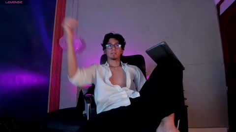 Snapshot of kane_del_toro chatting on December 4, 7:06 am kane_del_toro online show from December 4, 7:06 am