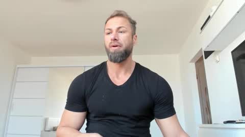 Snapshot of kanegriffin26 chatting on January 14, 9:02 am Kane OF strongkane online show from January 14, 9:02 am