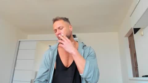 Snapshot of kanegriffin26 chatting on February 8, 1:01 pm Kane OF strongkane online show from February 8, 1:01 pm