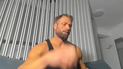 Snapshot of kanegriffin26 chatting on November 24, 5:34 pm Kane OF strongkane online show from November 24, 5:34 pm