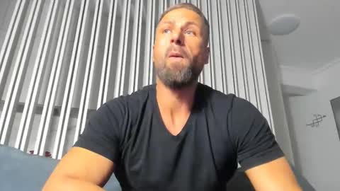 Snapshot of kanegriffin26 chatting on December 5, 6:37 pm Kane OF strongkane online show from December 5, 6:37 pm