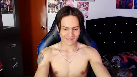 andres online show from March 10, 8:23 pm