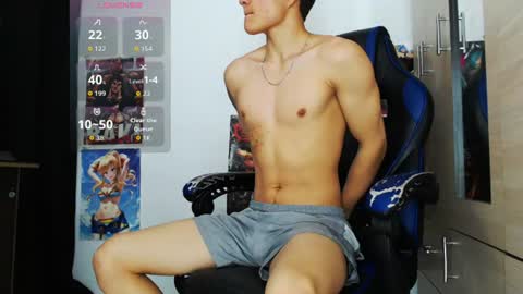 Snapshot of kanekixxxhot chatting on June 24, 12:37 pm andres online show from June 24, 12:37 pm