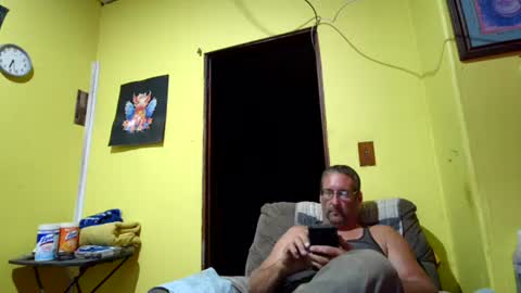 Snapshot of kansasfarmer1 chatting on October 20, 11:27 pm kansasfarmer1 online show from October 20, 11:27 pm