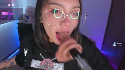 Hanny online show from November 18, 5:39 pm