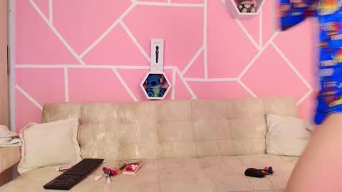 kaoriille online show from January 26, 4:30 pm