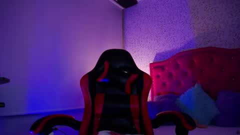 Snapshot of kaoz_33 chatting on November 8, 7:45 pm kaoz_33 online show from November 8, 7:45 pm