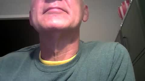 Snapshot of kapitein_rob chatting on November 15, 11:10 pm Robbie online show from November 15, 11:10 pm