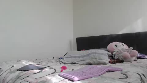 Snapshot of kara__gower chatting on December 13, 8:37 pm kara online show from December 13, 8:37 pm