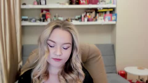 Snapshot of kara_smith_ chatting on February 21, 12:22 am Kara. Off from 15th till 24th of December online show from February 21, 12:22 am