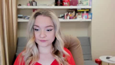 Snapshot of kara_smith_ chatting on March 2, 11:44 pm Kara. Off from 15th till 24th of December online show from March 2, 11:44 pm