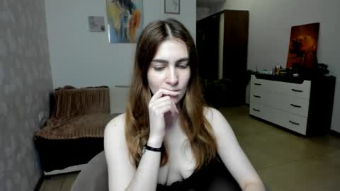 Snapshot of karawill chatting on May 17, 7:32 pm KaraWill online show from May 17, 7:32 pm