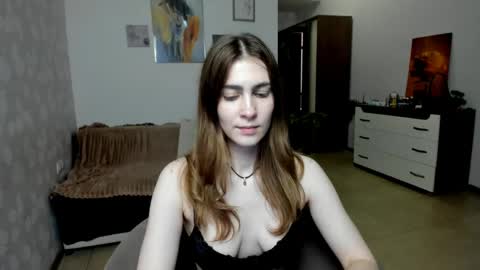 Snapshot of karawill chatting on May 18, 4:18 am KaraWill online show from May 18, 4:18 am