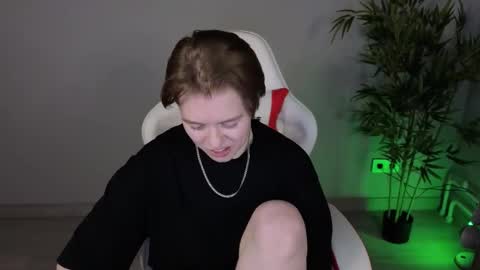 Karen online show from March 2, 9:27 am