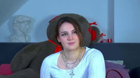 Snapshot of karenclarks chatting on November 25, 6:41 pm Karen online show from November 25, 6:41 pm