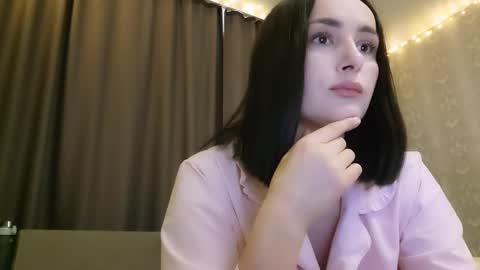 karennclark online show from February 21, 11:55 am