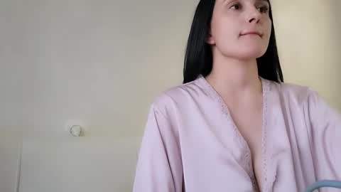 karennclark online show from March 18, 11:24 am