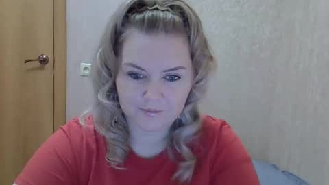 karennelsonx online show from November 20, 12:38 pm