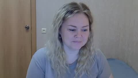 Snapshot of karennelsonx chatting on June 17, 9:23 am karennelsonx online show from June 17, 9:23 am