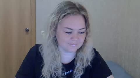 Snapshot of karennelsonx chatting on July 23, 10:02 am karennelsonx online show from July 23, 10:02 am