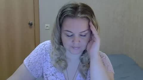 Snapshot of karennelsonx chatting on July 31, 1:32 pm karennelsonx online show from July 31, 1:32 pm