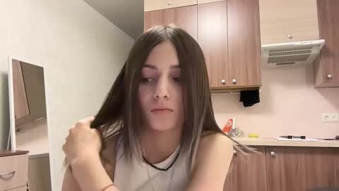 May online show from December 1, 4:34 pm