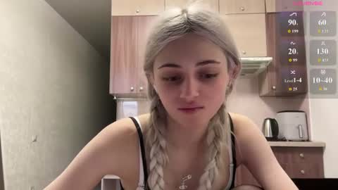 Snapshot of karensimilton chatting on June 28, 2:34 pm May online show from June 28, 2:34 pm