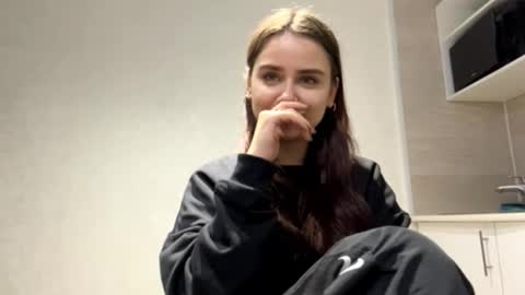 Snapshot of kareystutsman chatting on December 15, 7:07 pm kareystutsman online show from December 15, 7:07 pm