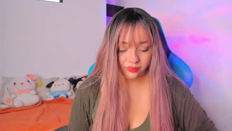 Snapshot of kariina_wong chatting on May 5, 4:15 pm kariina_wong online show from May 5, 4:15 pm