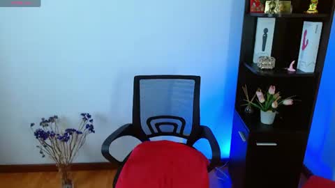 karime lee online show from July 28, 12:48 pm