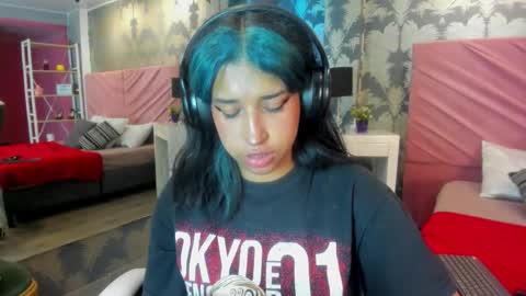 Snapshot of karin_ks chatting on October 28, 7:27 pm Karina online show from October 28, 7:27 pm