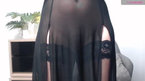 Snapshot of karin_lover chatting on January 23, 6:28 am You can call me K  online show from January 23, 6:28 am