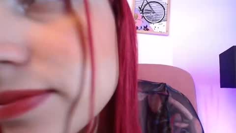 Snapshot of karina2smith chatting on November 9, 11:41 am karina online show from November 9, 11:41 am