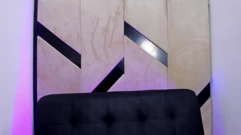 Snapshot of karina_aurora chatting on March 8, 6:32 am karina_aurora online show from March 8, 6:32 am