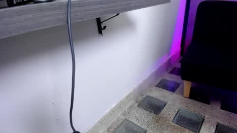 Snapshot of karina_aurora chatting on March 8, 12:41 pm karina_aurora online show from March 8, 12:41 pm