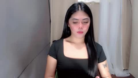 I AM BELLE online show from June 4, 9:04 am