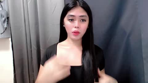 I AM BELLE online show from June 7, 6:06 am