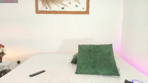 karina Taylor online show from July 28, 1:45 am