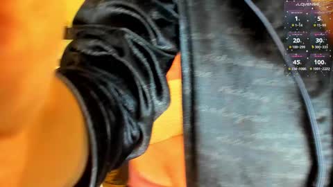 Snapshot of karinadeniss chatting on March 1, 4:15 am Onlyfans cute valerri Real Nme Valerri online show from March 1, 4:15 am