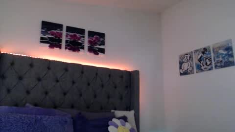 Snapshot of karinakummings chatting on November 22, 8:52 pm karinakummings online show from November 22, 8:52 pm