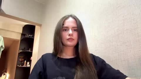 Lilu online show from May 20, 1:50 pm