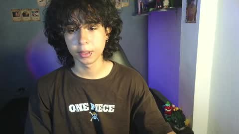 Snapshot of kariozzz chatting on February 7, 12:28 pm call me kai 3 online show from February 7, 12:28 pm