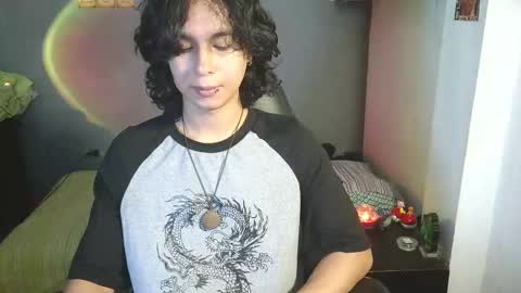 Snapshot of kariozzz chatting on March 8, 4:39 pm call me kai 3 online show from March 8, 4:39 pm