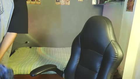 Snapshot of kariozzz chatting on March 9, 4:22 pm call me kai 3 online show from March 9, 4:22 pm