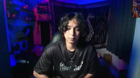 Snapshot of kariozzz chatting on November 8, 1:06 am call me kai 3 online show from November 8, 1:06 am