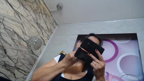 Snapshot of karito_mature17 chatting on September 12, 11:10 am Karito online show from September 12, 11:10 am
