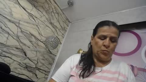 Snapshot of karito_mature17 chatting on April 22, 11:12 am Karito online show from April 22, 11:12 am
