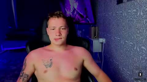 Snapshot of karl_night_ chatting on July 7, 5:43 am karl night online show from July 7, 5:43 am