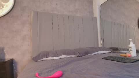 Karla online show from March 5, 8:05 pm